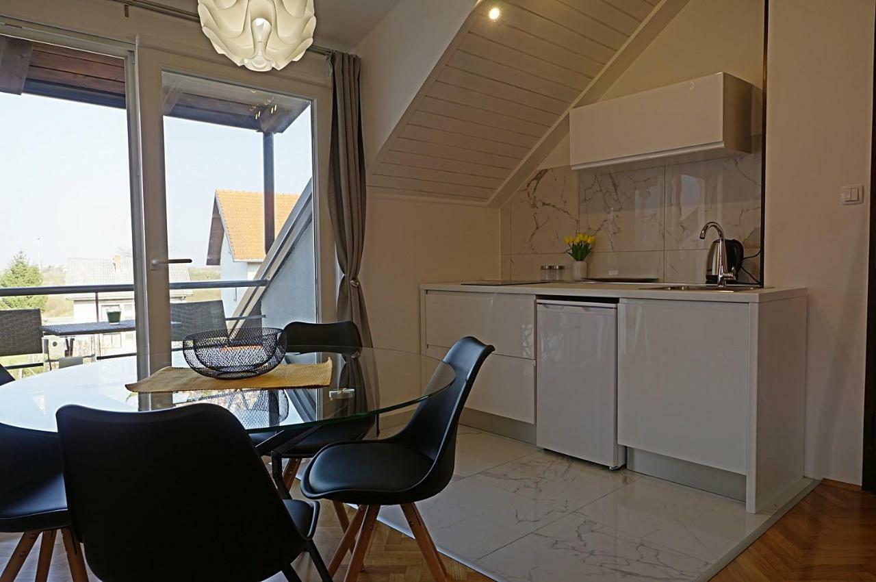 Apartman Studio Sonas 3 With Free Private Parking 卡尔洛瓦茨 外观 照片