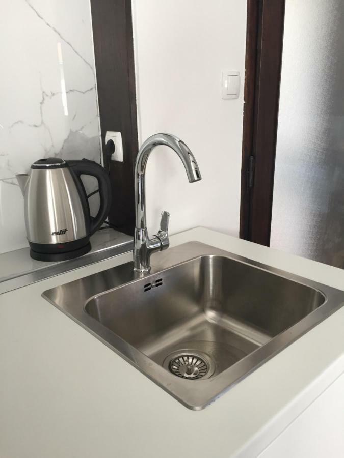 Apartman Studio Sonas 3 With Free Private Parking 卡尔洛瓦茨 外观 照片